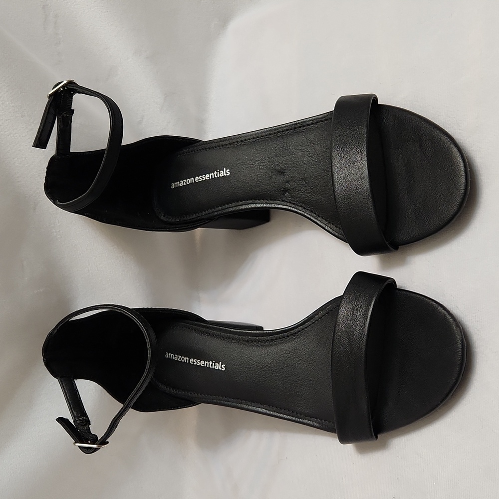Amazon Essentials Black Block Heel Open Toe Summer Sandals (W Size 6.5)
